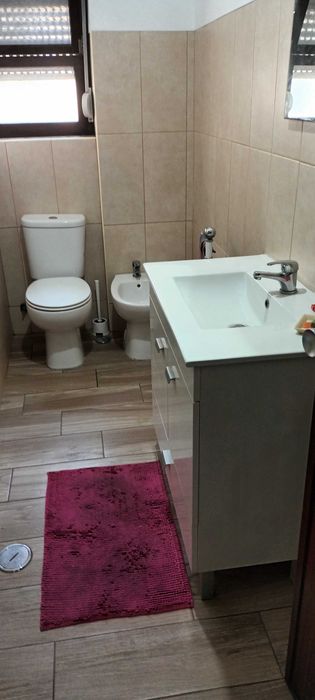 Quarto aluga-se na margem sul