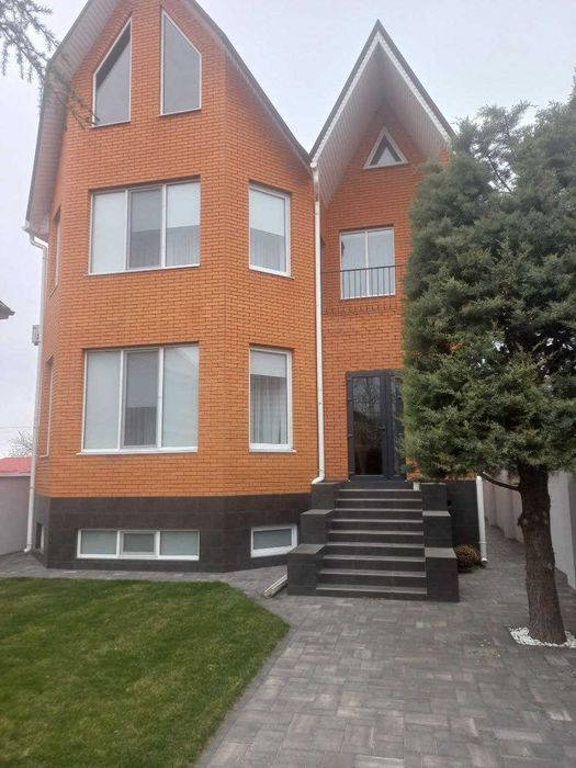 Продам дом вблизи моря Дача Ковалевского