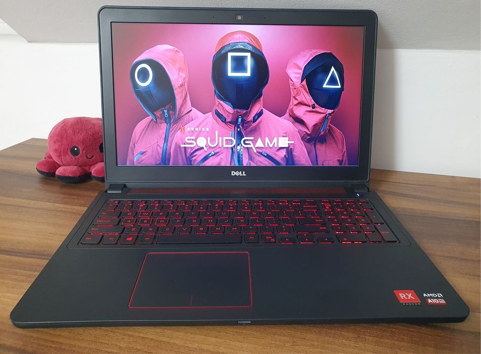 DELL -5576 gaming ,FHD, 8gb/256gb ssd,Radeon RX560 4gb