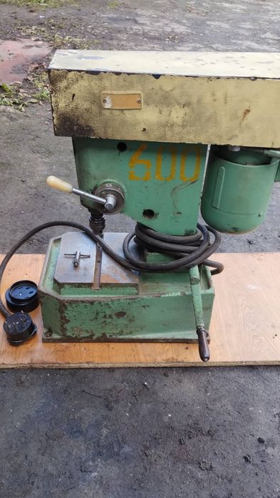 Продається сверлильний верстат