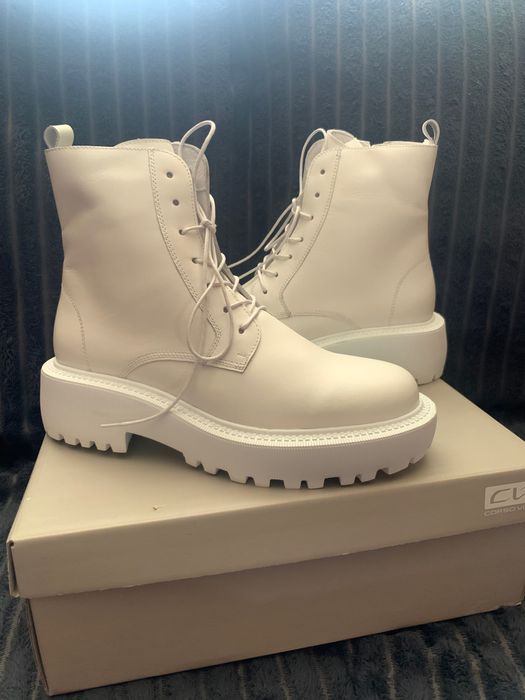 Продам осінні черевики