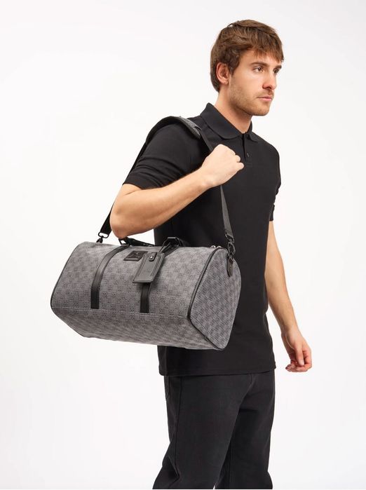 Спортивна сумка через плече Jordan Duffle Monogram у темно-сірому кольорі.