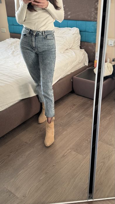 Продаю ботинки казаки из натуральной замши