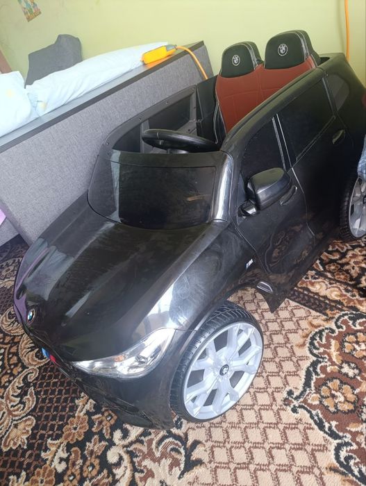 Дитячий електромобіль BMW X5M Rollplay