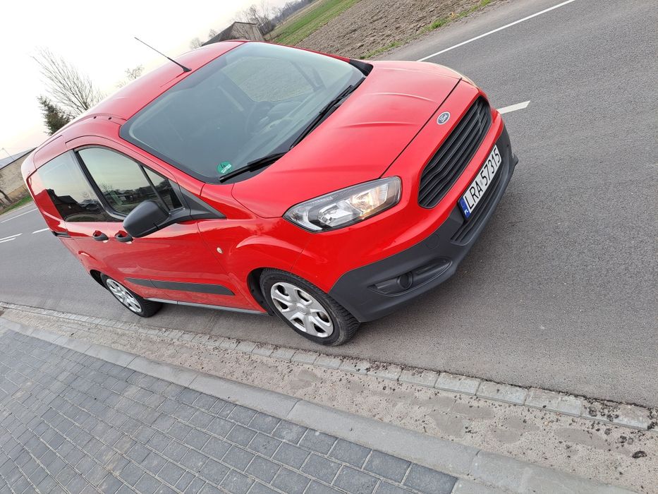 Ford transit courier