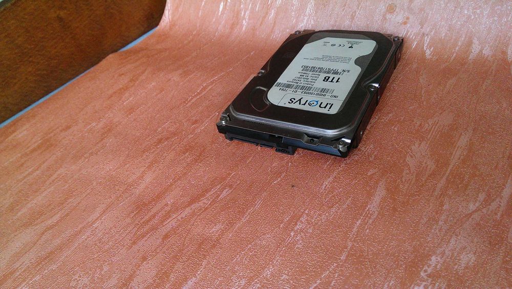 Жесткий диск (HDD) 1 Tb марки I.norys ПОЛНОСТЬЮ РАБОЧИЙ
