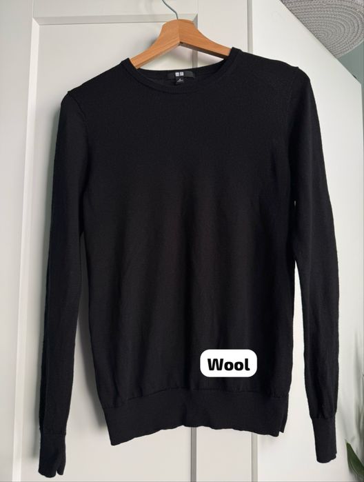 Sweter klasyczny czarny welna jesien zima m