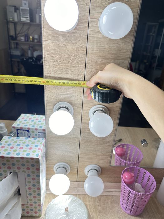 Зеркала для визажистов, для салонов