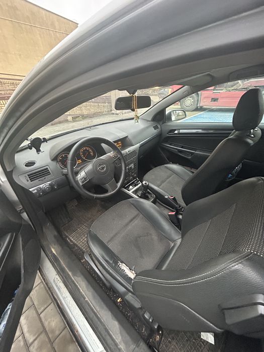 Opel Astra GTC 1.7 Diesel