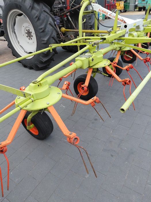 Przetrząsacz Przetrząsarka Claas Volto 640 SL