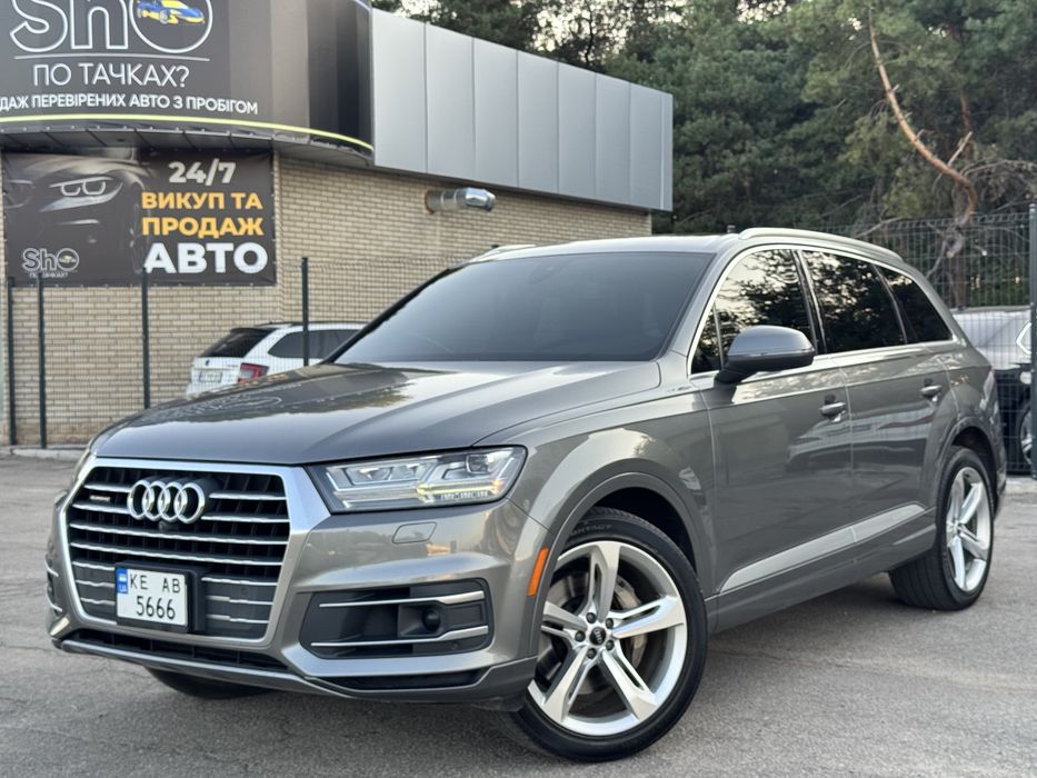 Audi Q7 7 мест  3.0