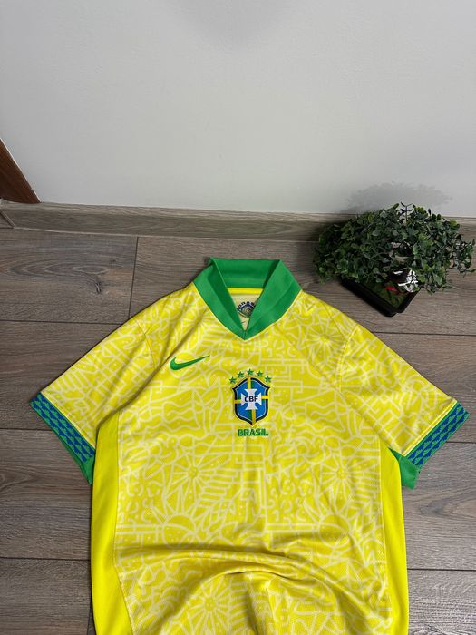 Футбольна футболка nike brazil