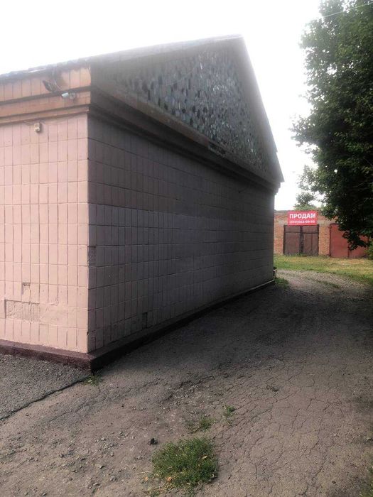 Продаж торгового приміщення