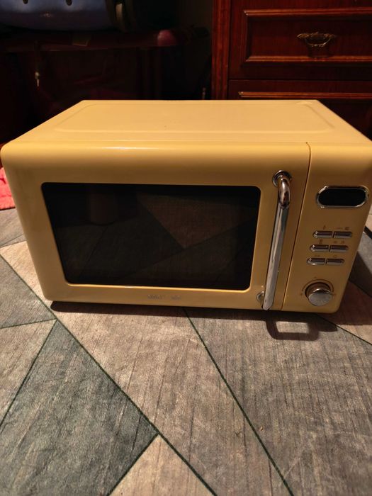 Micro-ondas Retro – Excelente estado – Funcionamento perfeito