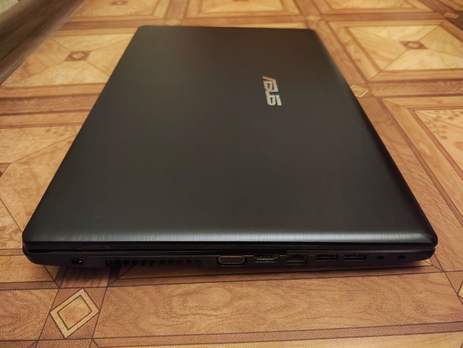 Ноутбук Asus intel i3/RAM8/HDD500 GB /Nvidia GT 610.