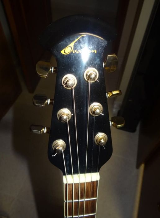 Guitarra eletroacústica Ovation Celebrity + Hardcase+ hardcaseTraditio