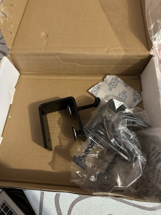 Підставка для ноутбука Millenium Laptopstand Clamp