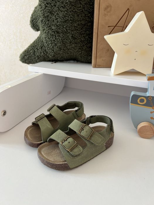 Детские босоножки next