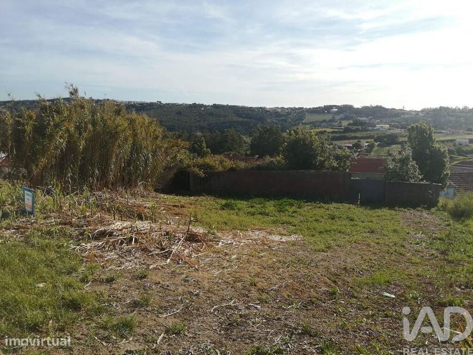 Terreno em Salir de Matos de 340,00 m2