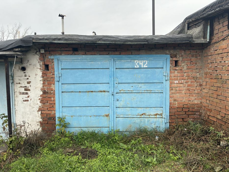 Продам гараж в гаражном кооперативе 4х8