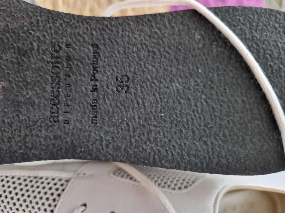 Sapatos T35 Accessoire Diffusion