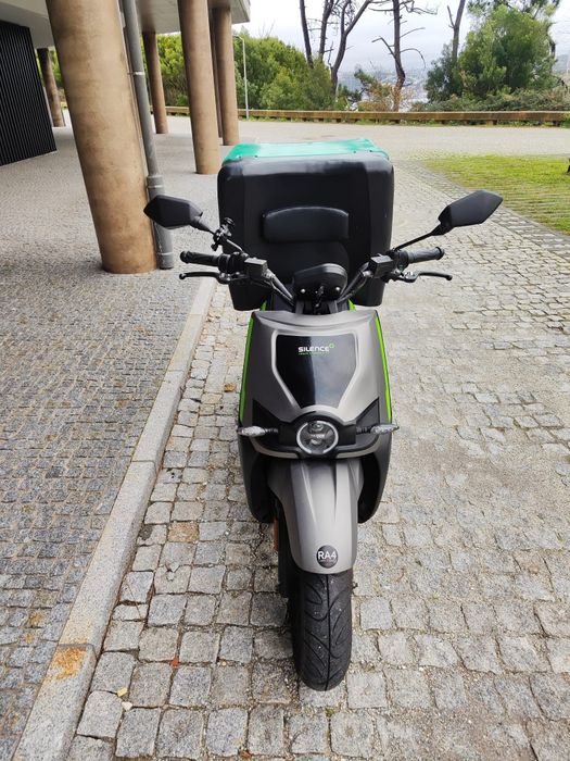 Scooter elétrica Silence S02 HS / Seat Mó 125cc