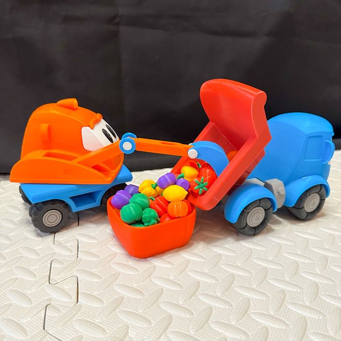 Вантажівочка Льова та його друзі / Грузовичек Лева