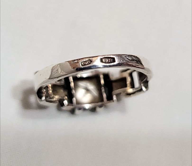 Серебряное кольцо с камнем 925 проба не времён ссср