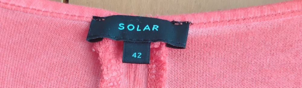 Letnia sukienka solar w rozmiarze 42.