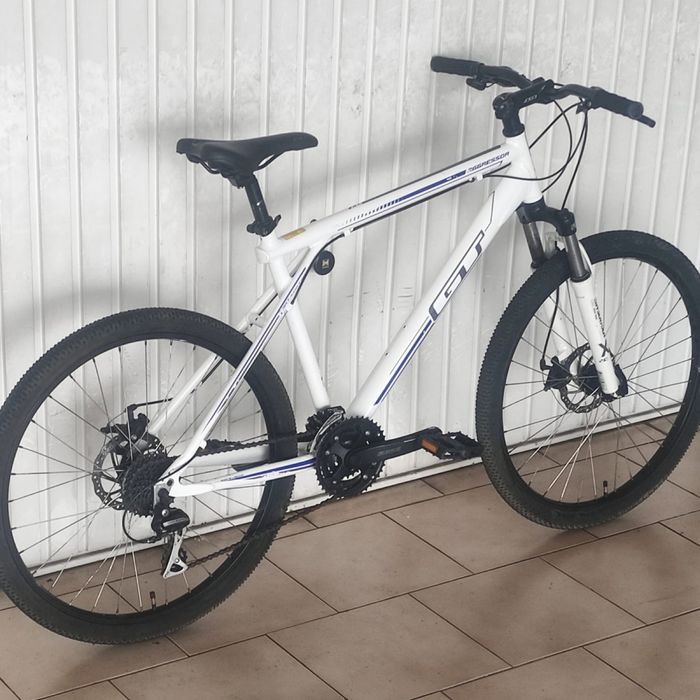 Bicicleta GT 26 L