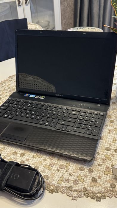 Laptop Sony Vaio PCG-71811M
