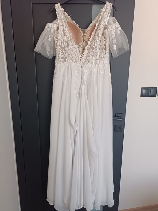 Suknia ślubna ivory