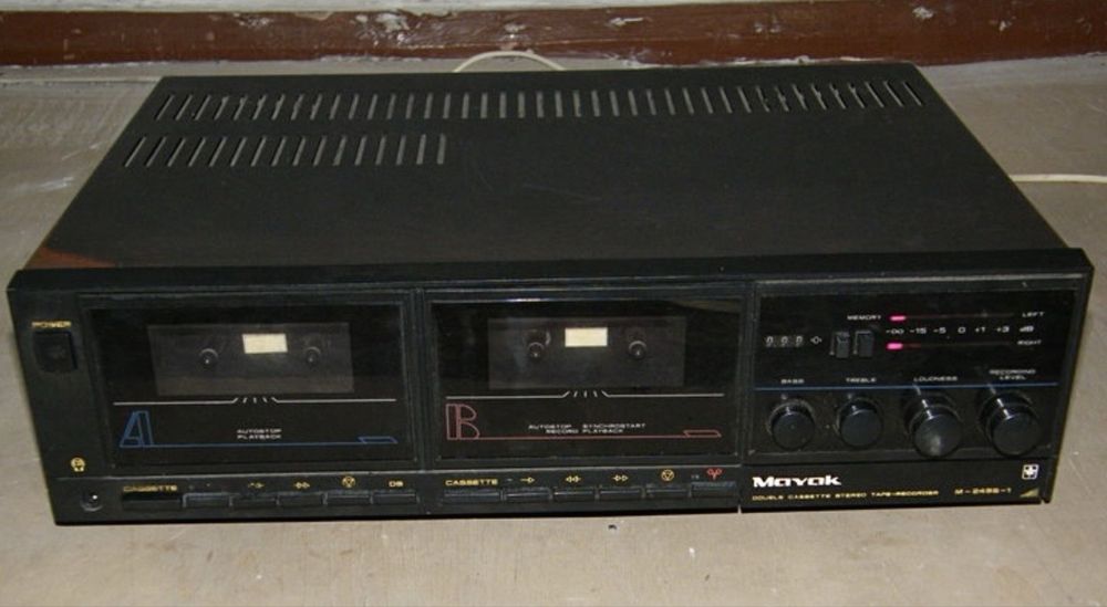 Магнитофон маяк двохкасетний
