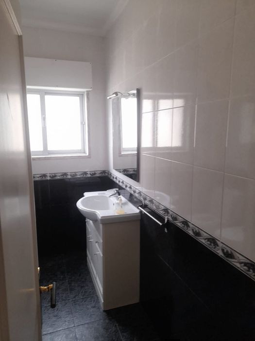 Apartamento T3 em Vale de Figueira, São Jo