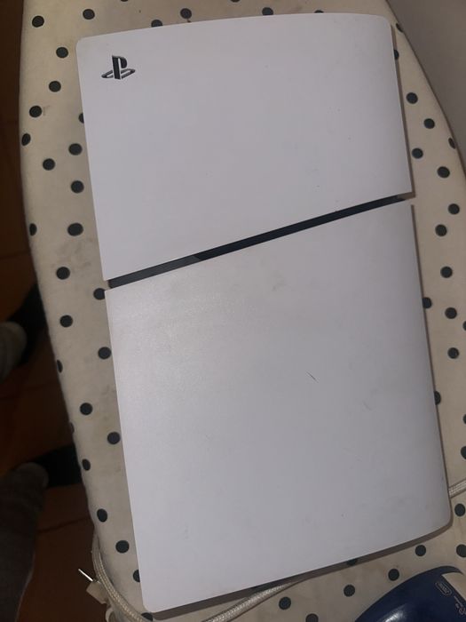 Vendo playstation 5 edition standard sem leitor cd