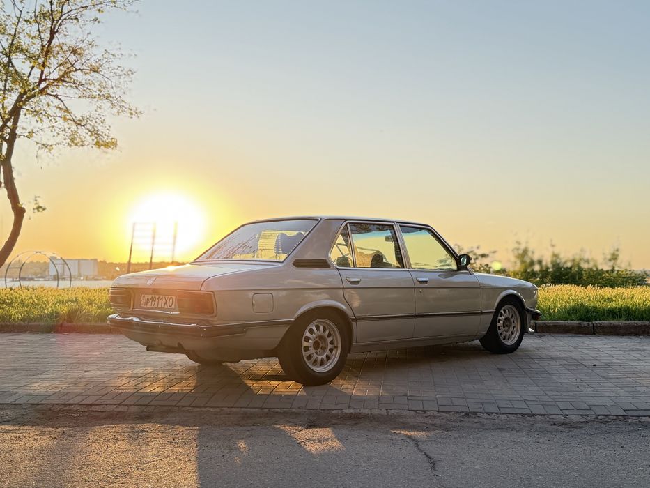 BMW E12 M20B20 1981