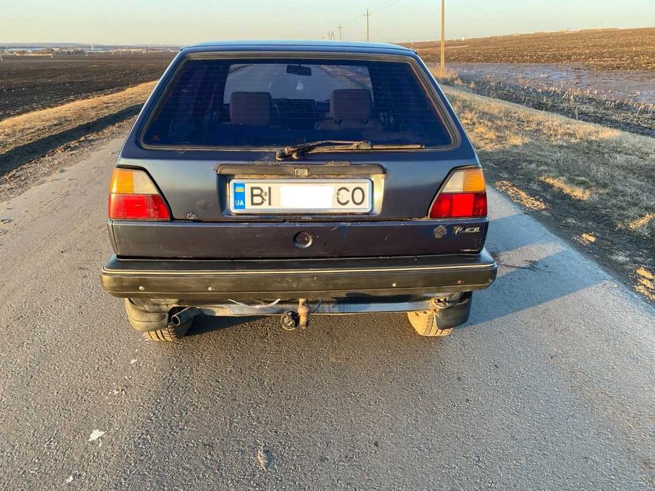 Гольф в хорошому стані.