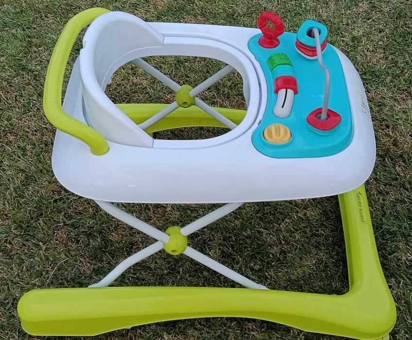 Andarilho para bebé - Modelo KIARA da Pierre Cardin