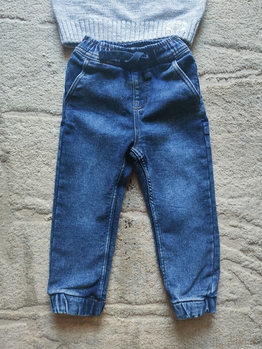 Komplet chłopięcy 104 jeansy joggery sweter H&M Cool Club Smyk