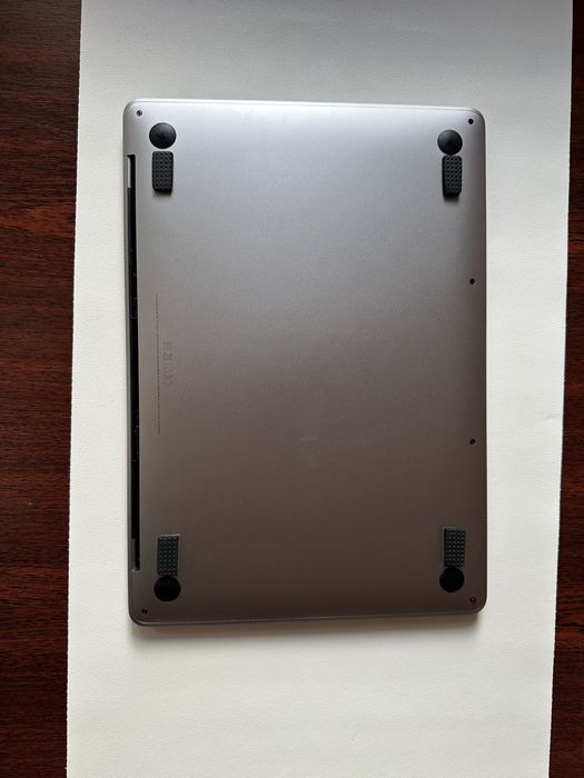 MacBook Pro 2016 8 RAM 256 Gb