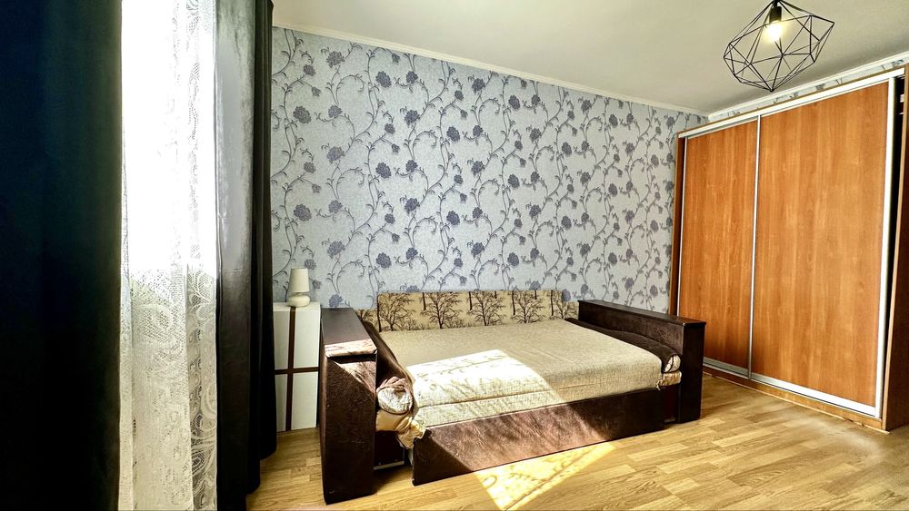 Продам будинок з ділянкою 11 соток в лісовій частині міста