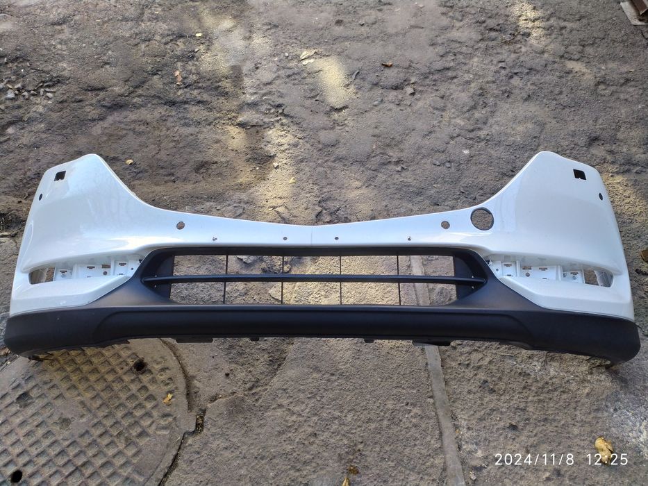 Передній бампер Мазда Х-5