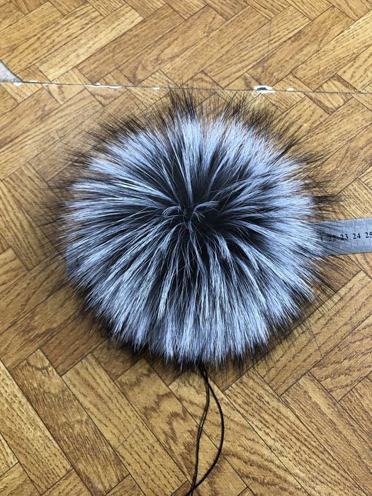 Помпони з натурального хутра