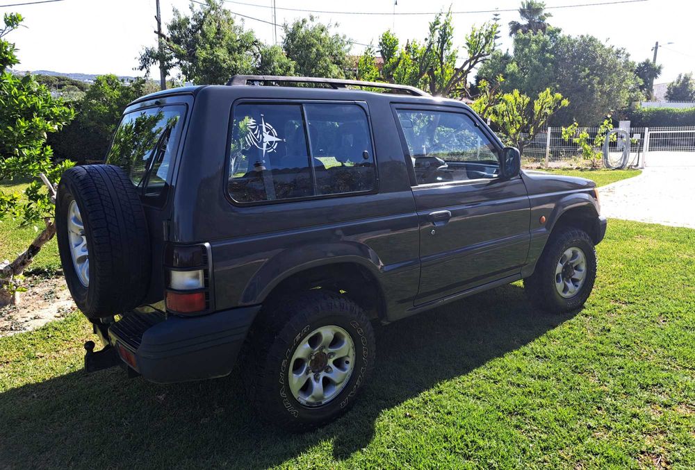 Mitsubishi Pajero MK2