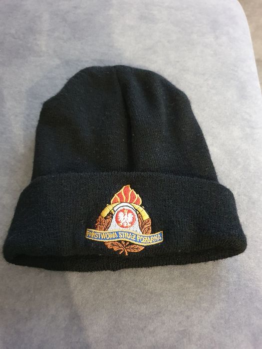 Polar czarny i czapka strażacka