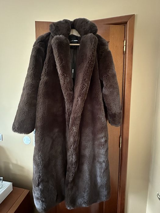 Casaco de pêlo FashionNova novo com etiqueta