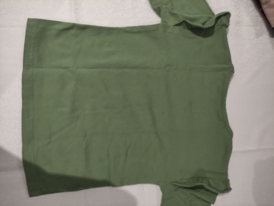 Camisola menina azul marinho, verde e rosa