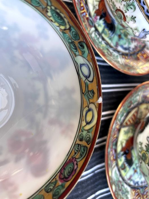 Conjunto Porcelana de Macau / Chinesa Família Rosa - Açucareiro e 3 Chávenas (Pintado à Mão)