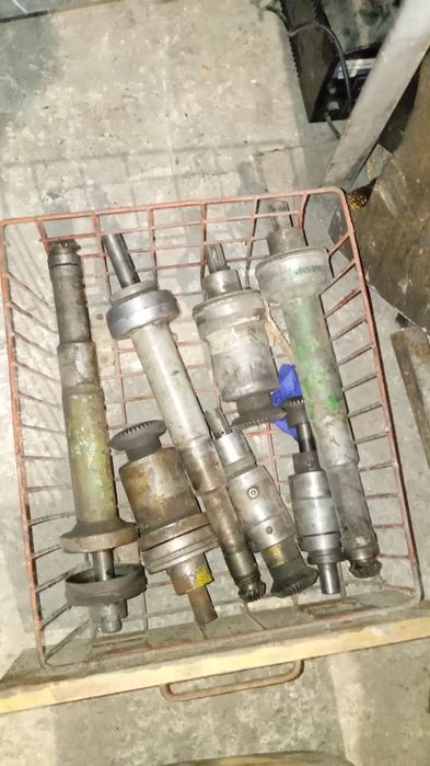 Фрезерний станок  675 колона суппорт привід гвинт