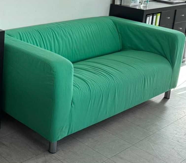 Sofá 2 lugares Ikea KLIPPAN verde